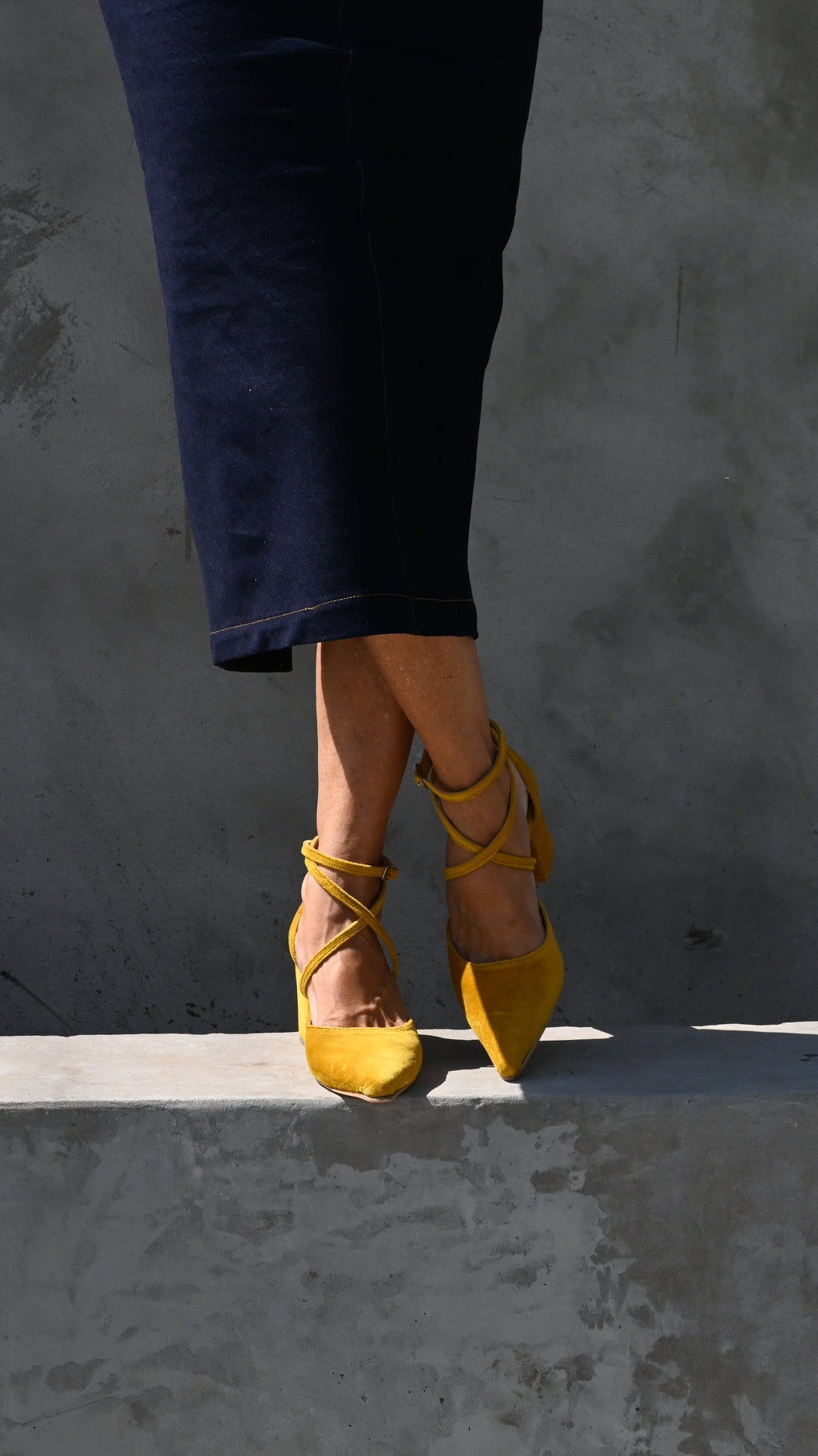 Tacón Victoria Terciopelo Amarillo