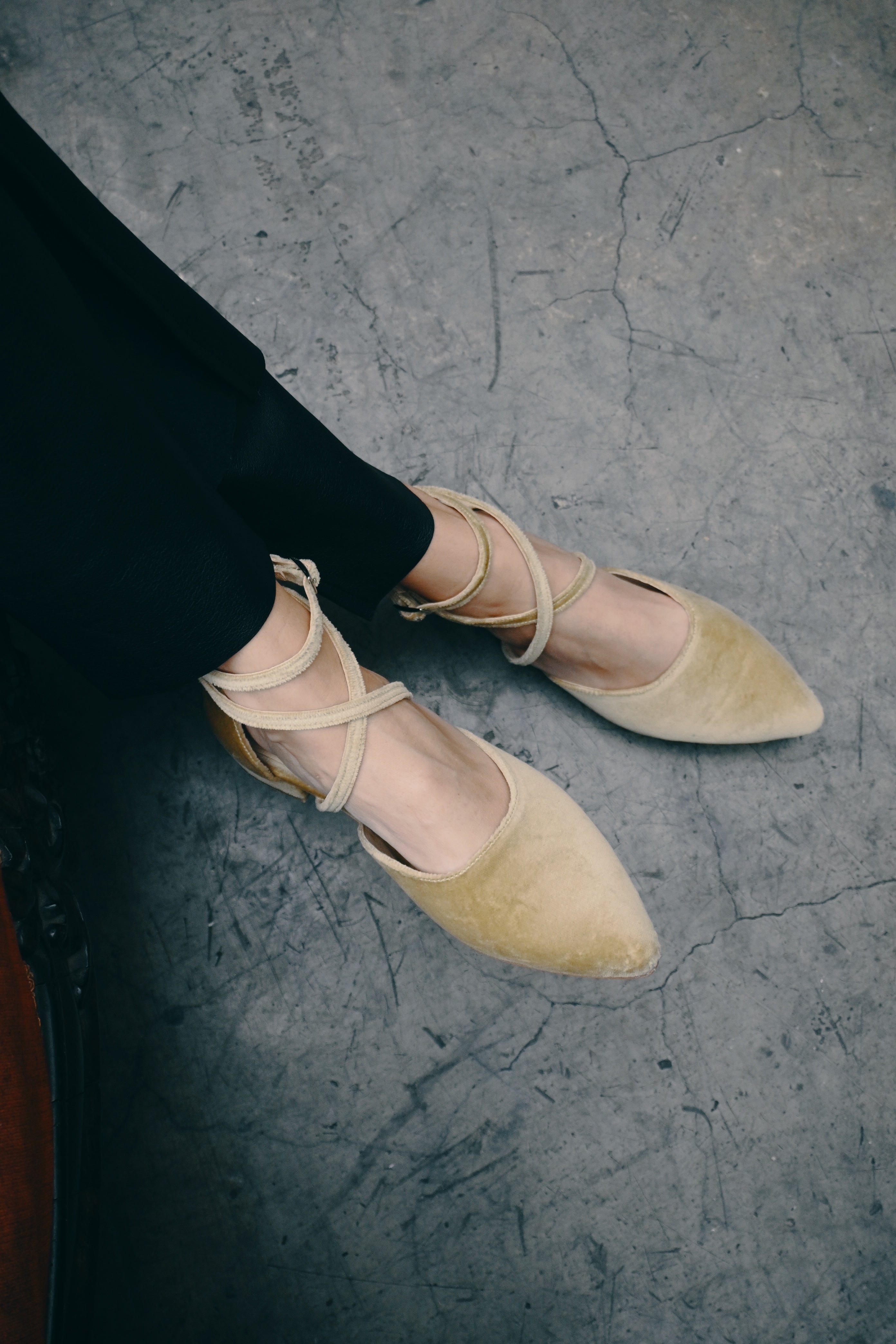 Ballerina Victoria Terciopelo Dorado